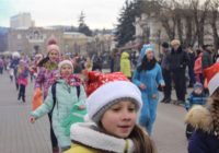 Карнавальную новогоднюю милю пробежали жители Кисловодска