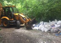 В Железноводском лесу вычистили гору мусора