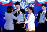 Кисловодский школьник с ОВЗ получил награду «Горячее сердце»